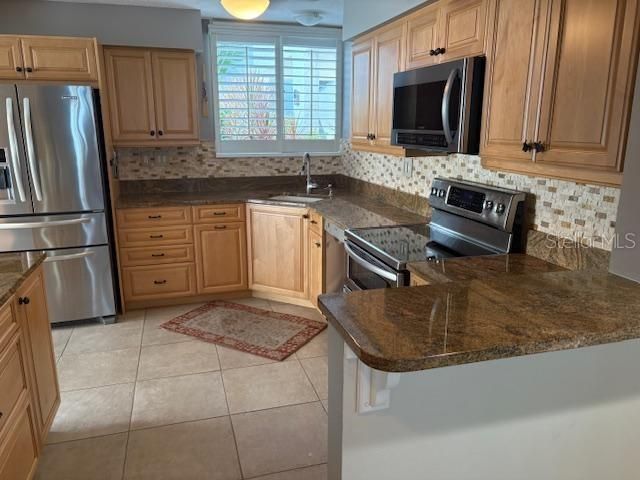 For Rent: $7,000 (3 beds, 2 baths, 1909 Square Feet)