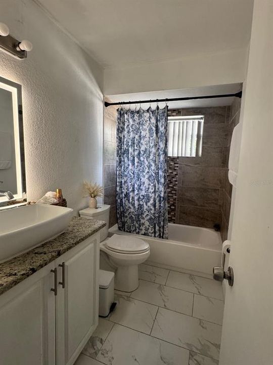 Active With Contract: $415,000 (4 beds, 2 baths, 1285 Square Feet)