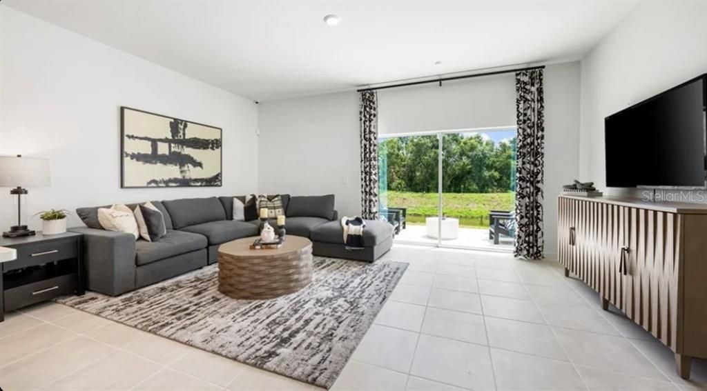 For Sale: $269,999 (3 beds, 2 baths, 1404 Square Feet)