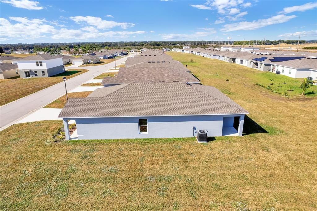 合同活跃: $249,990 (4 贝兹, 2 浴室, 1666 平方英尺)