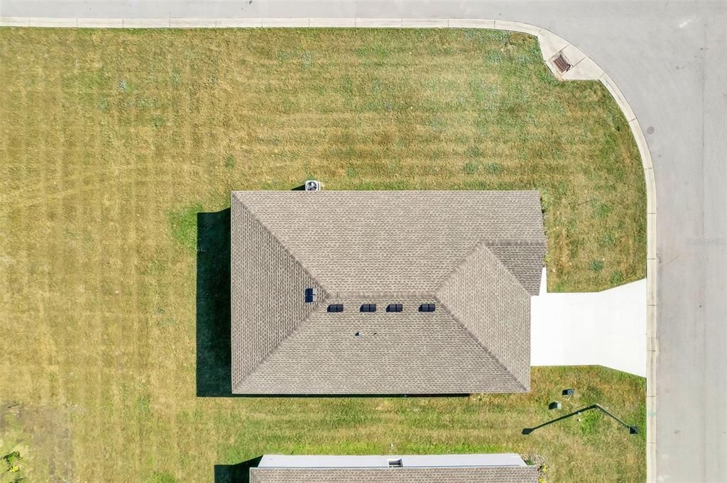 合同活跃: $249,990 (4 贝兹, 2 浴室, 1666 平方英尺)