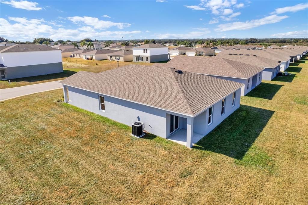 合同活跃: $249,990 (4 贝兹, 2 浴室, 1666 平方英尺)