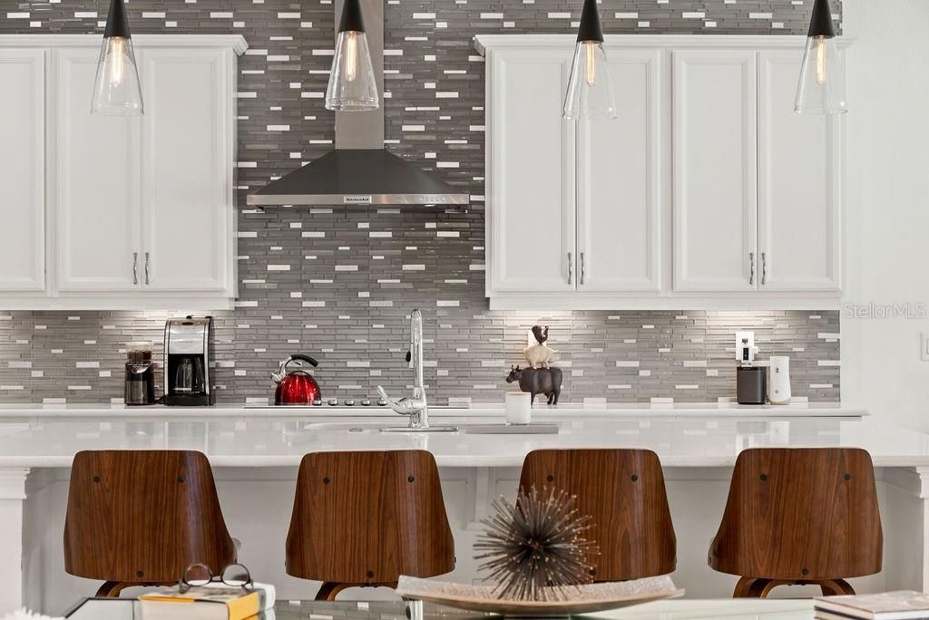 For Sale: $1,799,000 (6 beds, 6 baths, 5422 Square Feet)