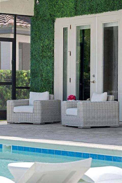 For Sale: $1,799,000 (6 beds, 6 baths, 5422 Square Feet)