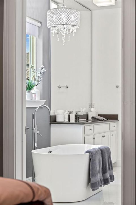 For Sale: $1,799,000 (6 beds, 6 baths, 5422 Square Feet)