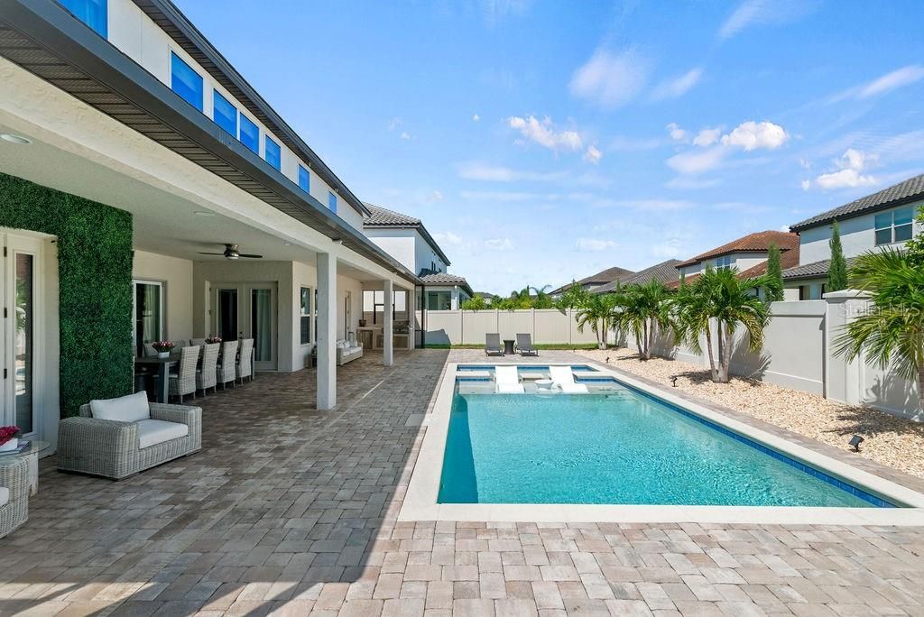 For Sale: $1,799,000 (6 beds, 6 baths, 5422 Square Feet)