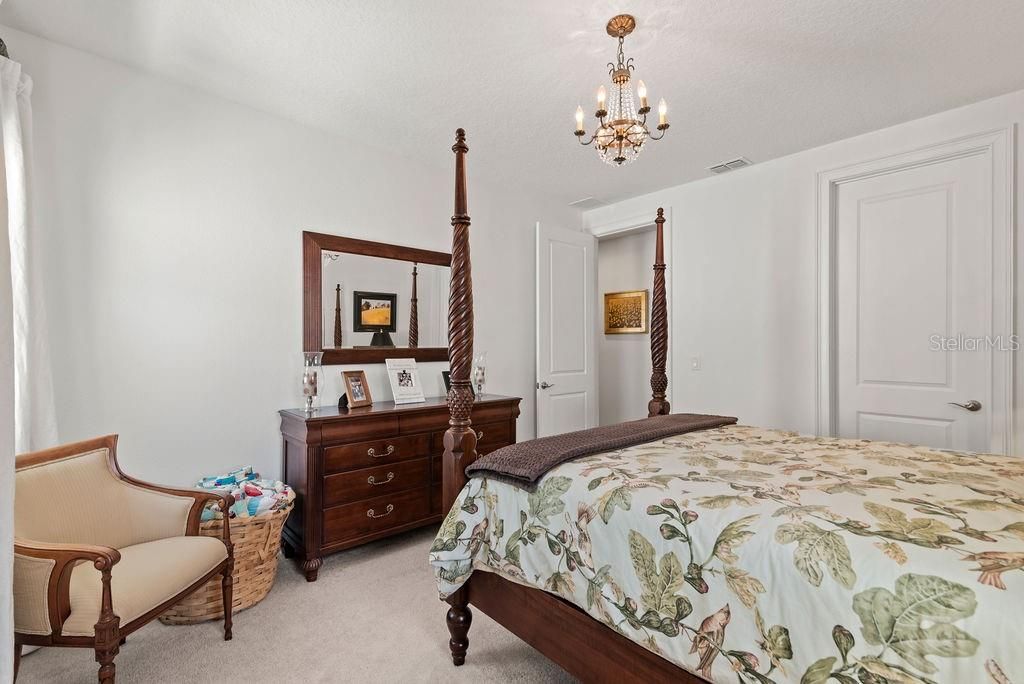 For Sale: $1,799,000 (6 beds, 6 baths, 5422 Square Feet)