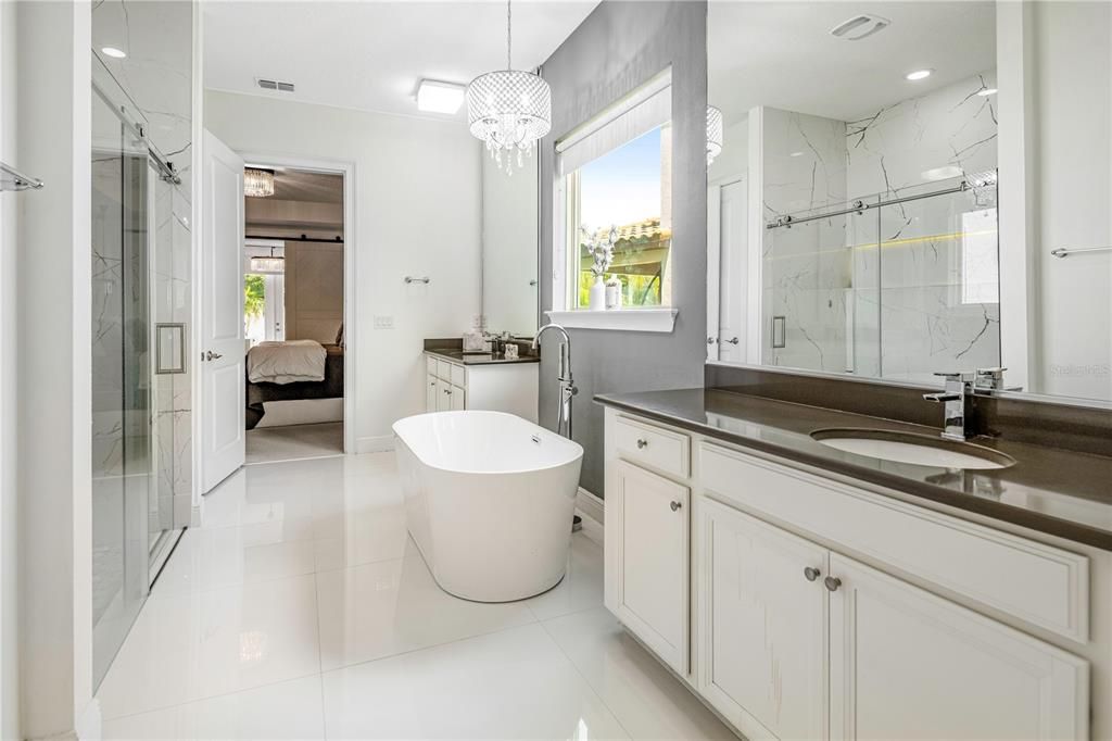 For Sale: $1,799,000 (6 beds, 6 baths, 5422 Square Feet)