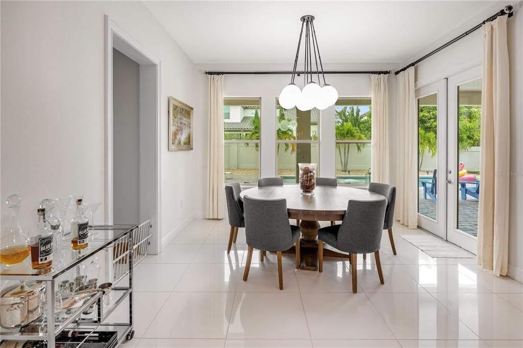 For Sale: $1,799,000 (6 beds, 6 baths, 5422 Square Feet)