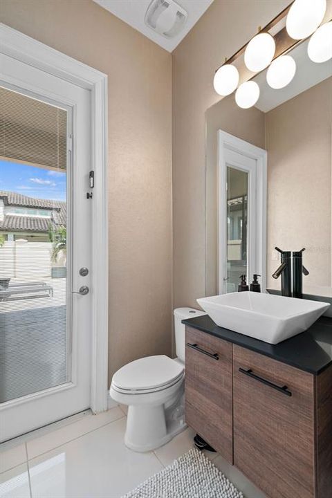 For Sale: $1,799,000 (6 beds, 6 baths, 5422 Square Feet)