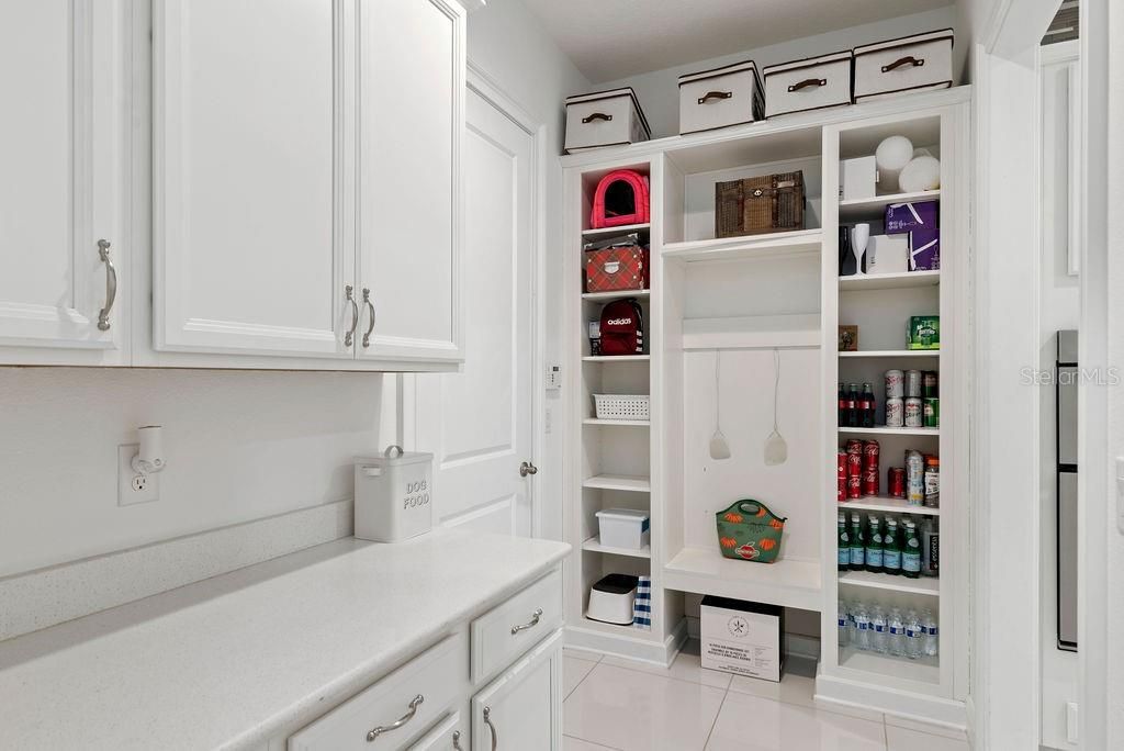 For Sale: $1,799,000 (6 beds, 6 baths, 5422 Square Feet)