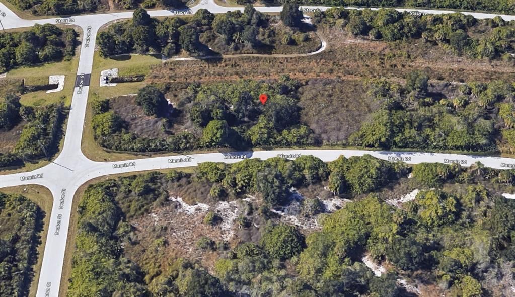 Под контрактом: $13,000 (0.23 acres)