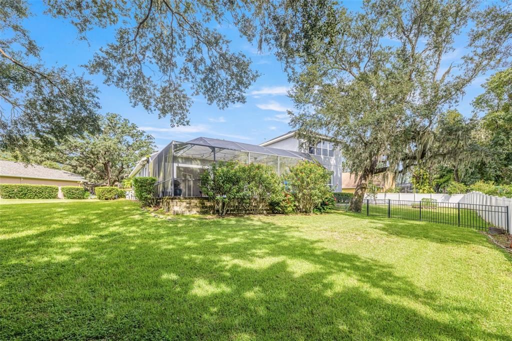 Под контрактом: $750,000 (4 спален, 3 ванн, 3507 Квадратных фут)