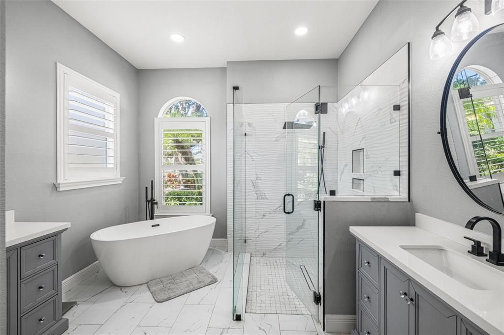 Под контрактом: $750,000 (4 спален, 3 ванн, 3507 Квадратных фут)