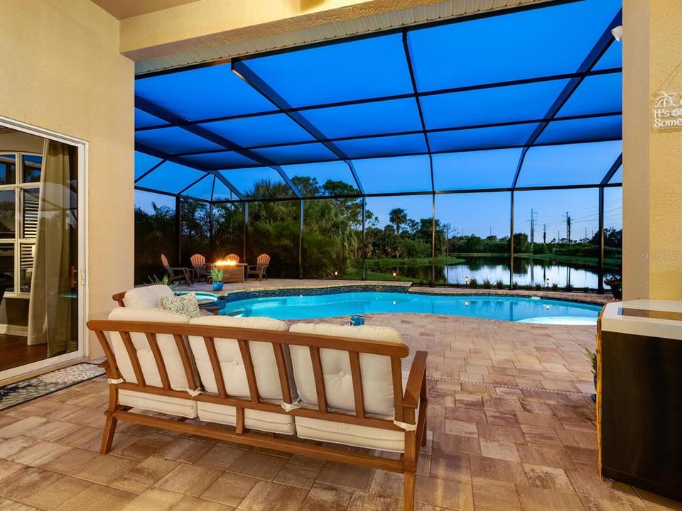 Active With Contract: $1,049,900 (4 beds, 4 baths, 3312 Square Feet)