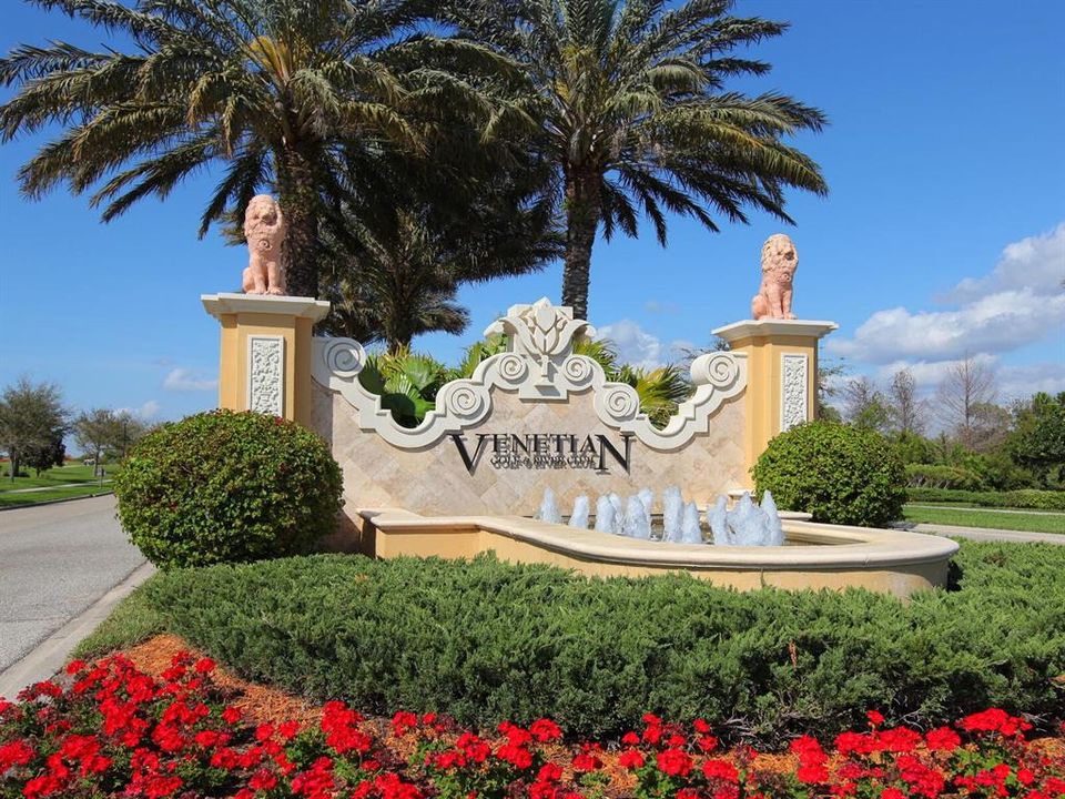 Active With Contract: $1,049,900 (4 beds, 4 baths, 3312 Square Feet)