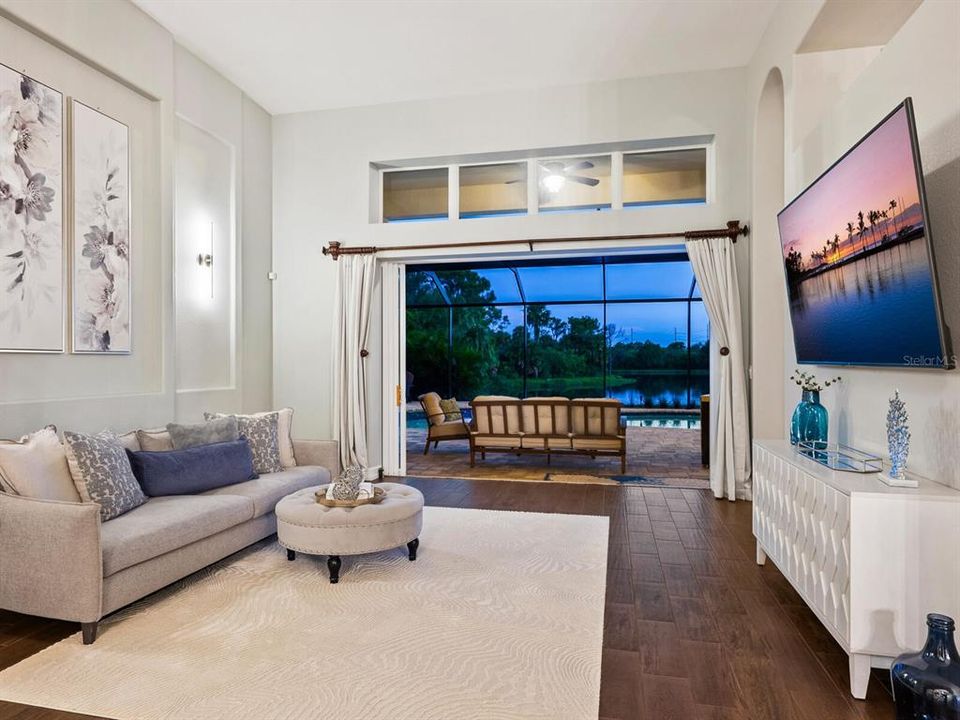 Active With Contract: $1,049,900 (4 beds, 4 baths, 3312 Square Feet)