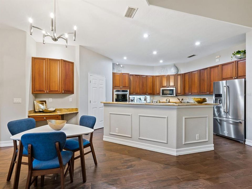 Active With Contract: $1,049,900 (4 beds, 4 baths, 3312 Square Feet)