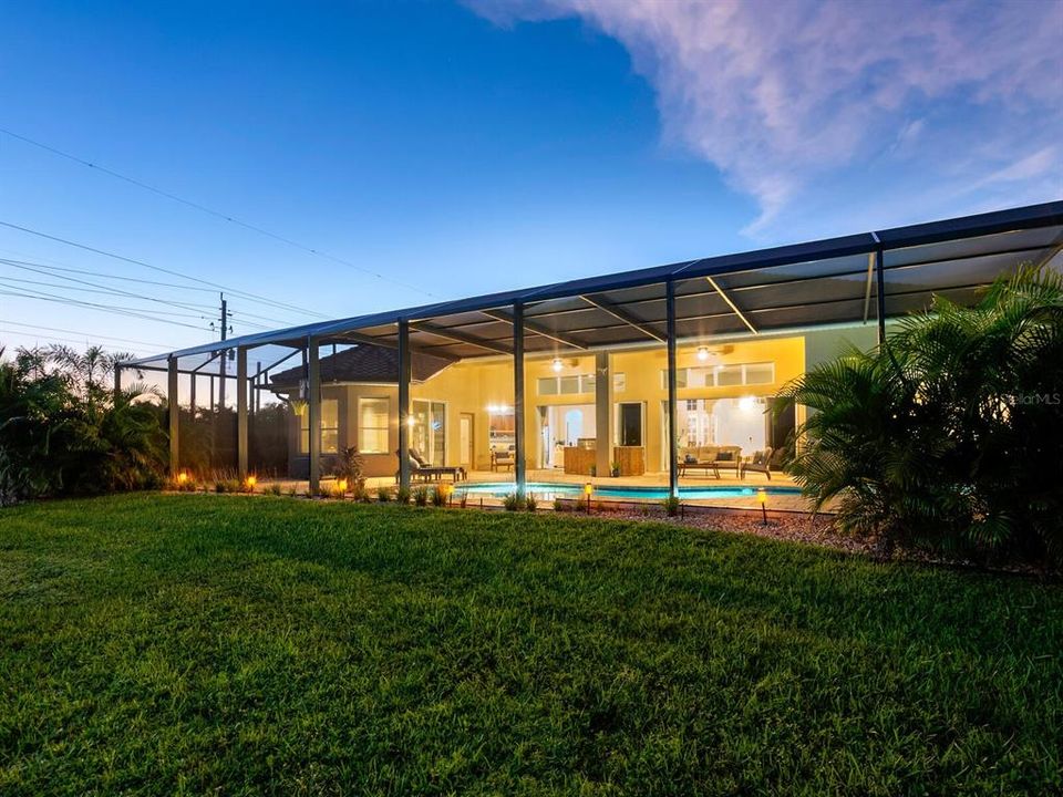 Active With Contract: $1,049,900 (4 beds, 4 baths, 3312 Square Feet)