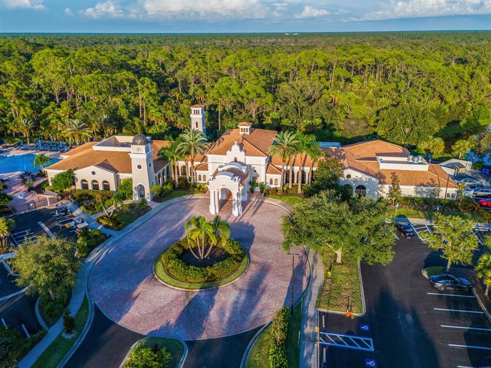 Active With Contract: $1,049,900 (4 beds, 4 baths, 3312 Square Feet)