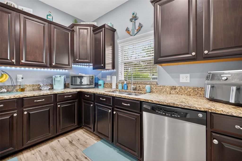 Active With Contract: $459,000 (4 beds, 2 baths, 2496 Square Feet)