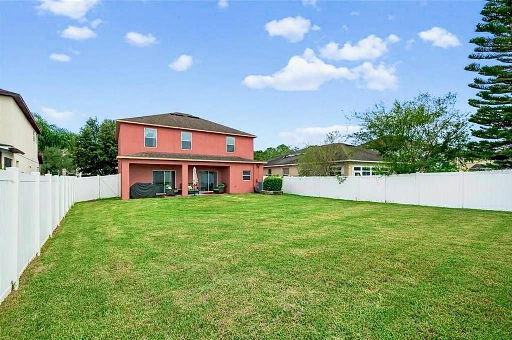 Active With Contract: $459,000 (4 beds, 2 baths, 2496 Square Feet)