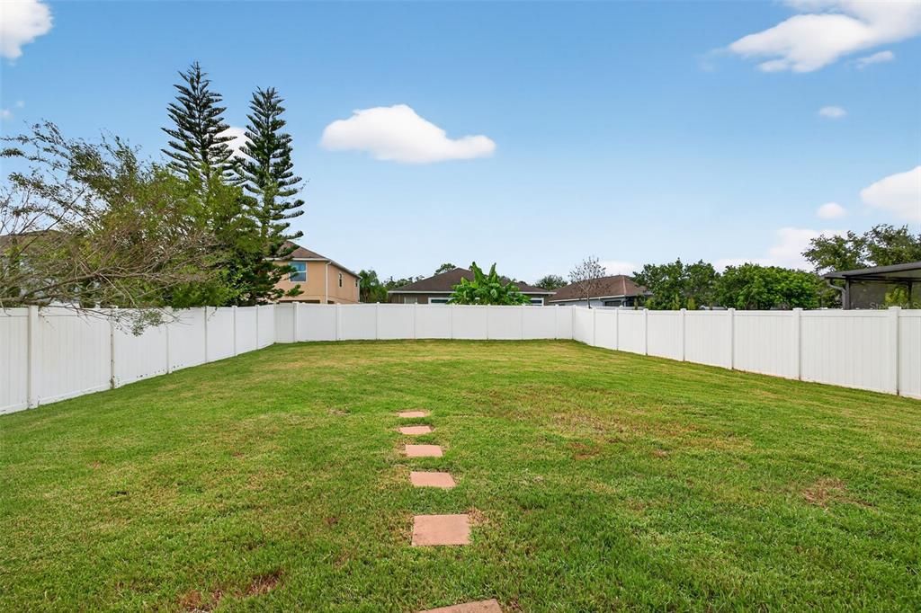 Active With Contract: $459,000 (4 beds, 2 baths, 2496 Square Feet)