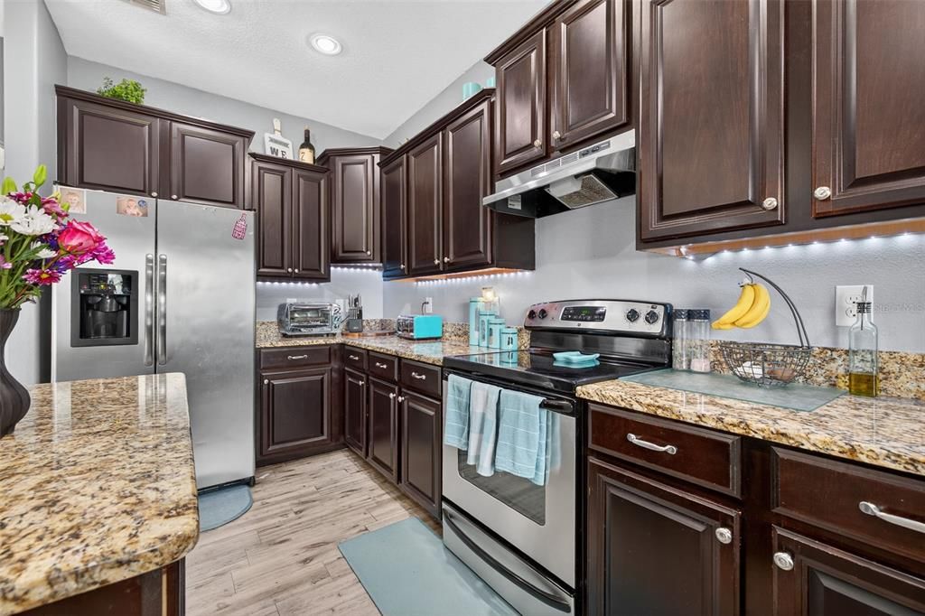 Active With Contract: $459,000 (4 beds, 2 baths, 2496 Square Feet)