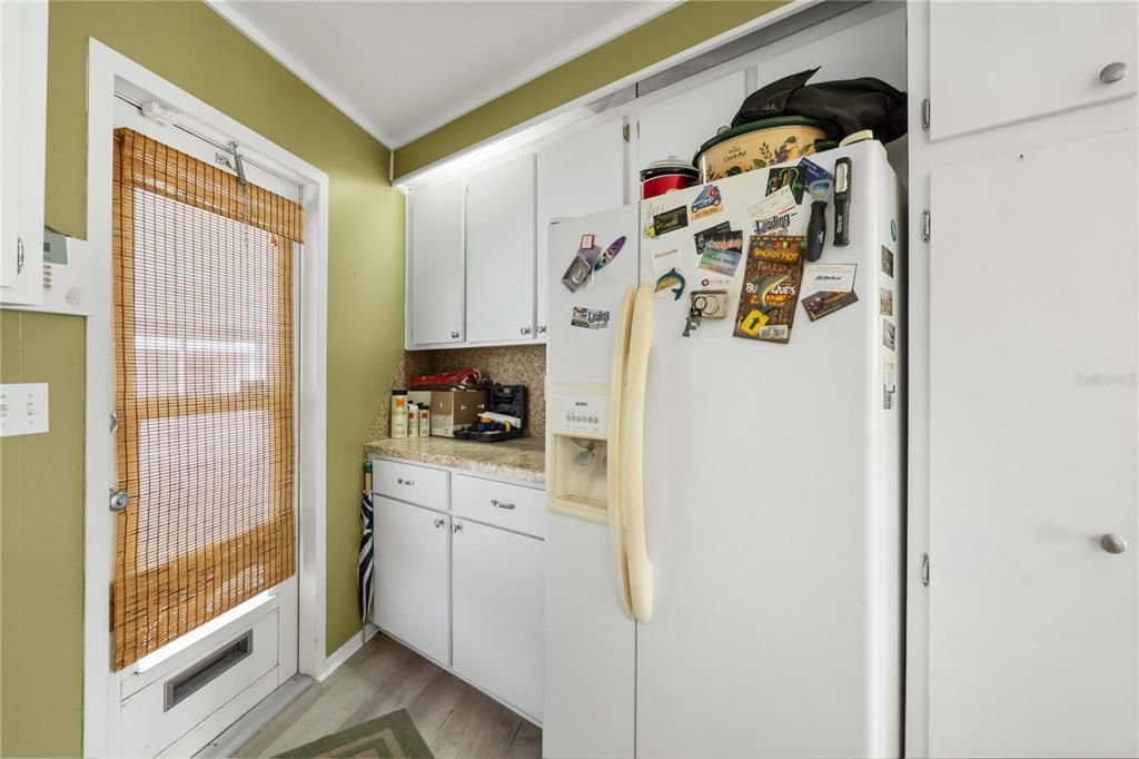 For Sale: $200,000 (2 beds, 2 baths, 1248 Square Feet)