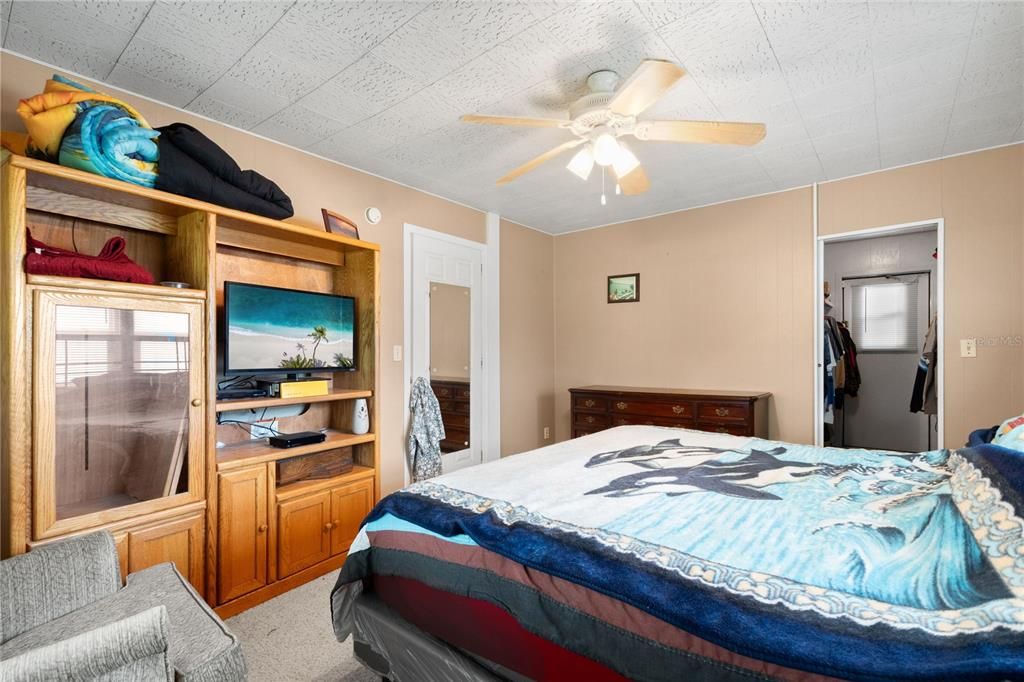 For Sale: $200,000 (2 beds, 2 baths, 1248 Square Feet)