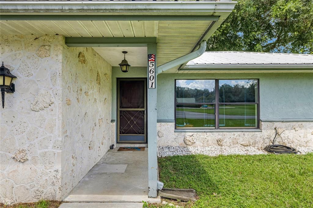 Active With Contract: $225,000 (3 beds, 2 baths, 1406 Square Feet)