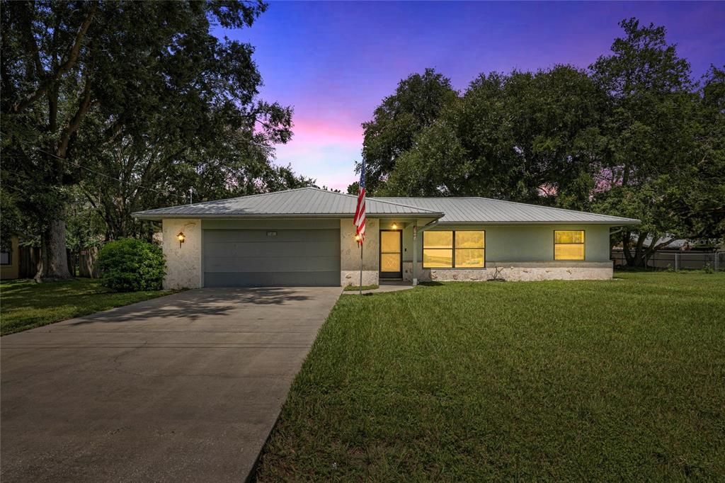 Active With Contract: $225,000 (3 beds, 2 baths, 1406 Square Feet)