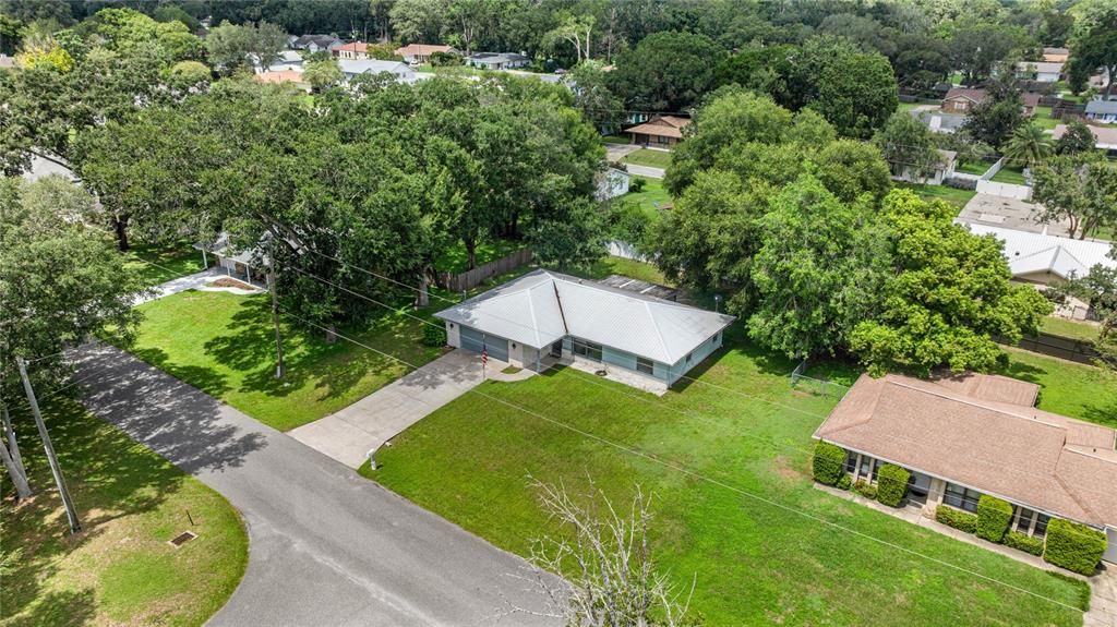 Active With Contract: $225,000 (3 beds, 2 baths, 1406 Square Feet)