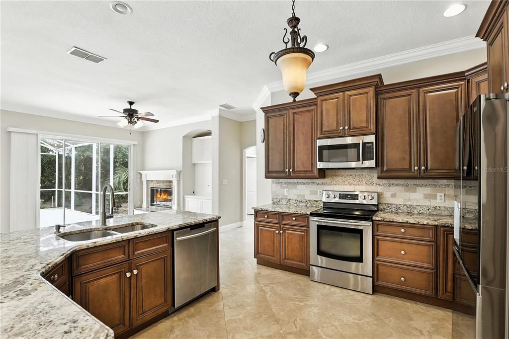 Active With Contract: $675,000 (4 beds, 3 baths, 2363 Square Feet)