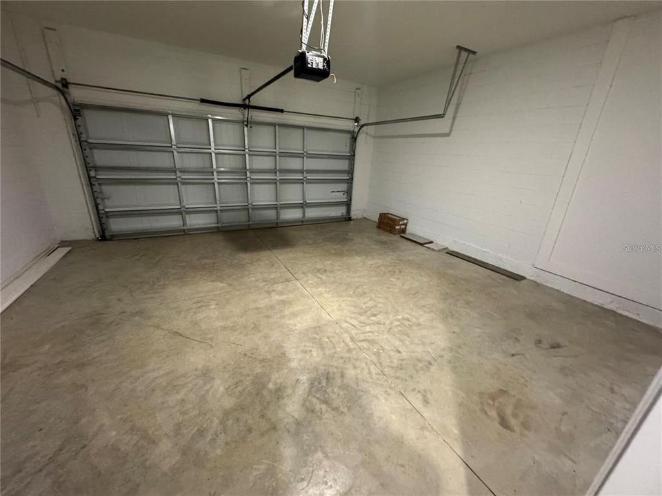 出租: $1,900 (4 贝兹, 3 浴室, 1797 平方英尺)