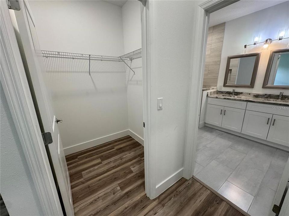 出租: $1,900 (4 贝兹, 3 浴室, 1797 平方英尺)