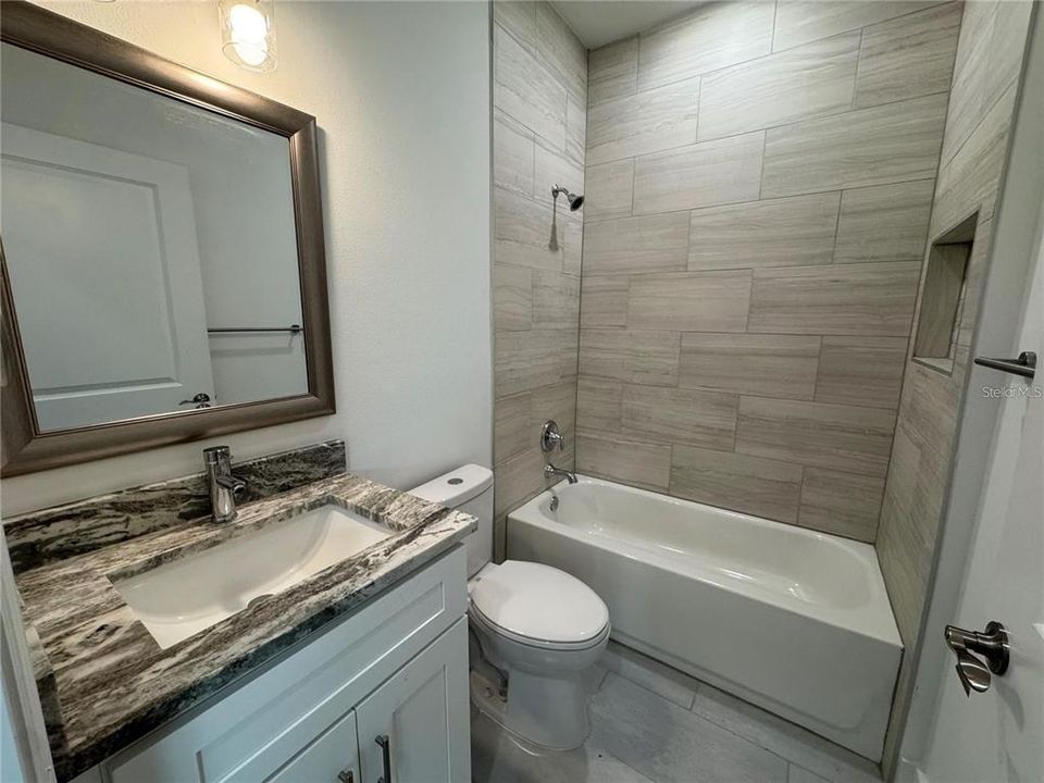 出租: $1,900 (4 贝兹, 3 浴室, 1797 平方英尺)