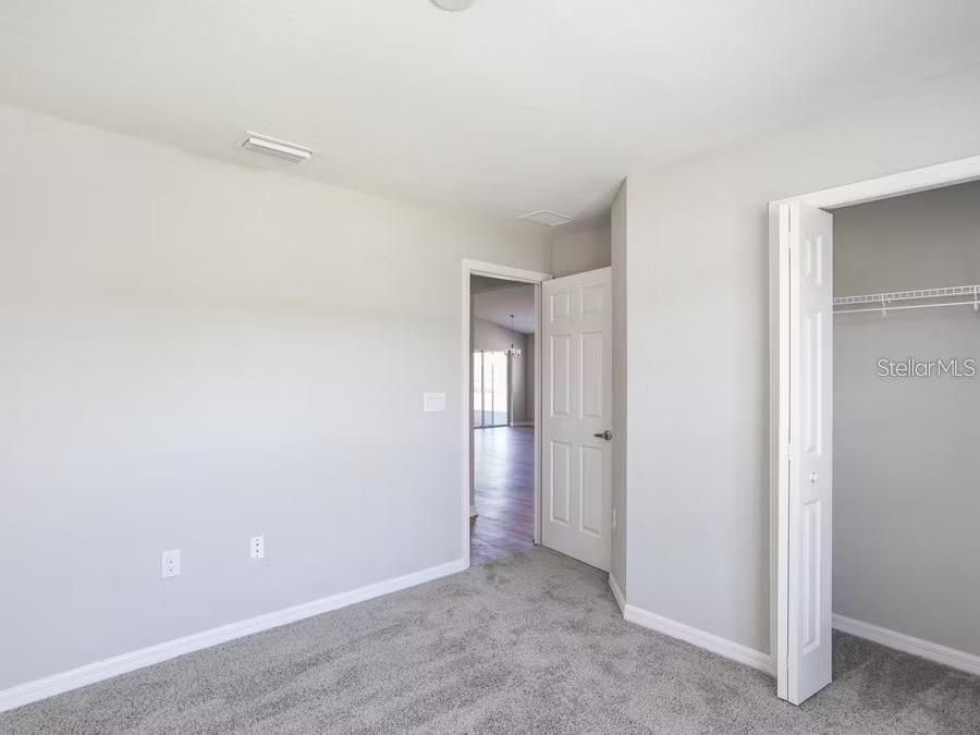 Active With Contract: $351,900 (3 beds, 2 baths, 1545 Square Feet)