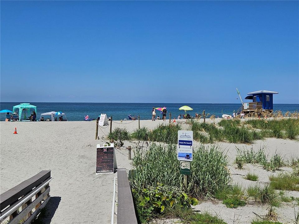 В аренду: $5,000 (2 спален, 1 ванн, 985 Квадратных фут)