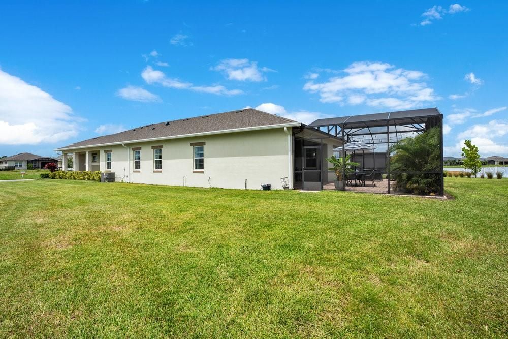 For Sale: $585,000 (3 beds, 3 baths, 2365 Square Feet)