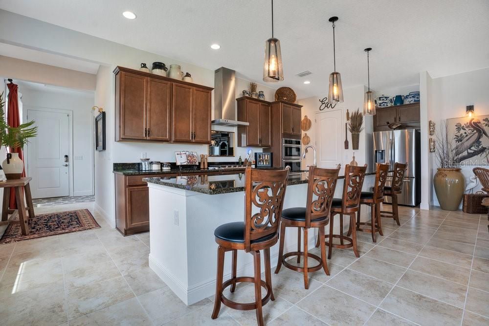 For Sale: $585,000 (3 beds, 3 baths, 2365 Square Feet)