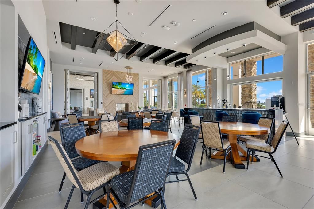 For Sale: $585,000 (3 beds, 3 baths, 2365 Square Feet)