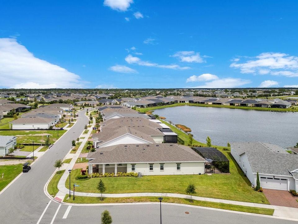 For Sale: $585,000 (3 beds, 3 baths, 2365 Square Feet)