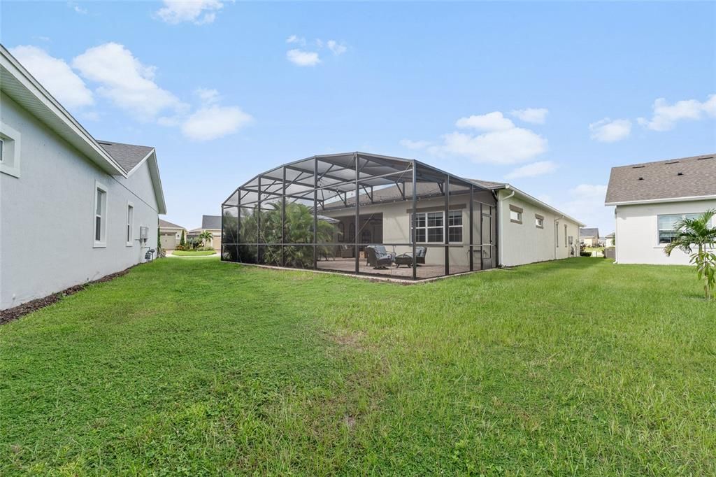 For Sale: $585,000 (3 beds, 3 baths, 2365 Square Feet)