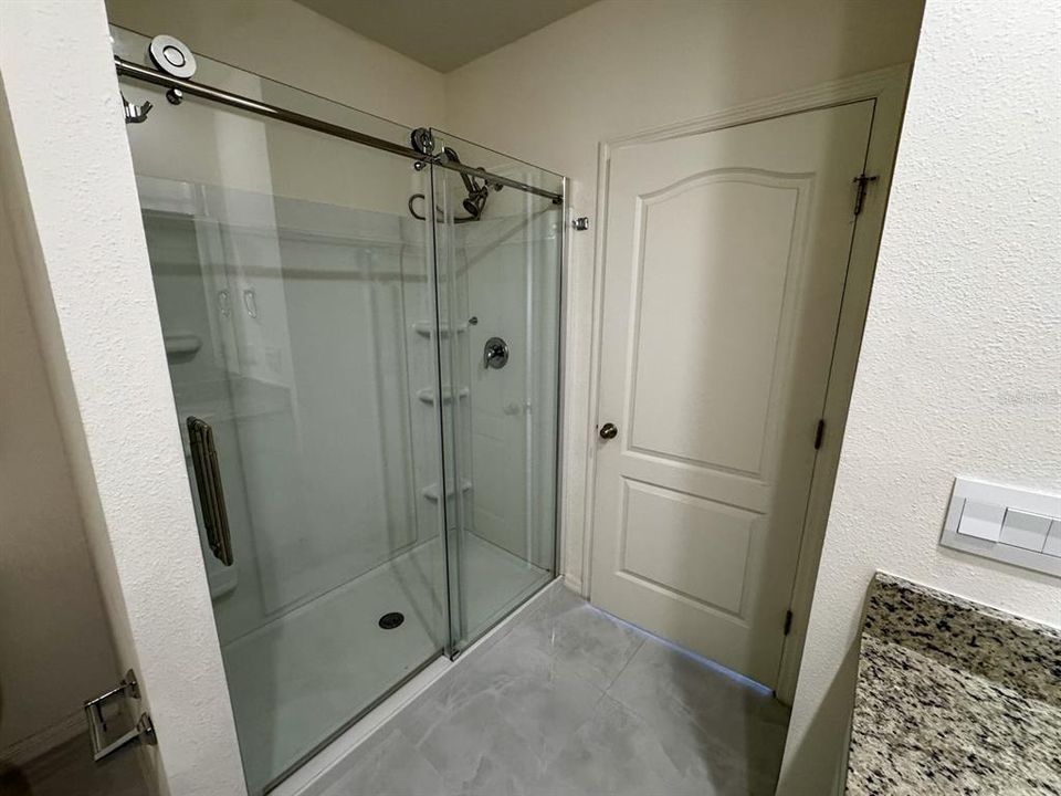 For Rent: $2,200 (3 beds, 2 baths, 1504 Square Feet)