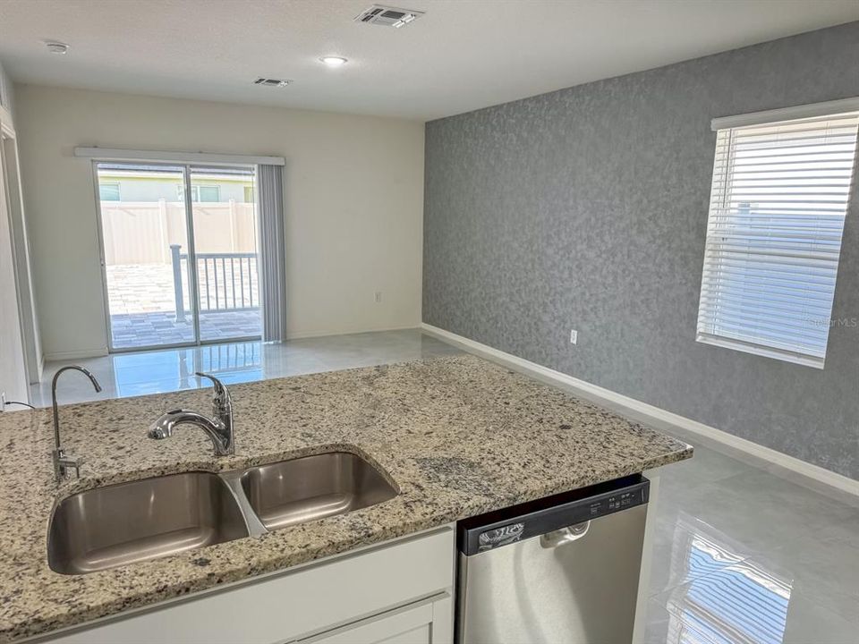 For Rent: $2,200 (3 beds, 2 baths, 1504 Square Feet)