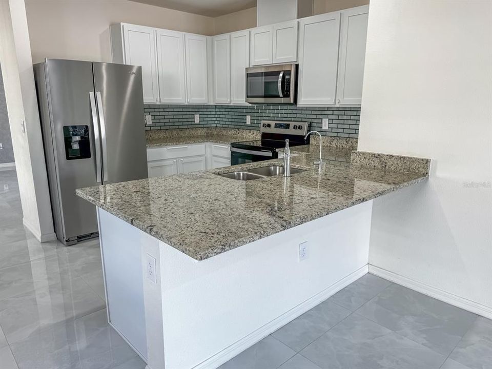 For Rent: $2,200 (3 beds, 2 baths, 1504 Square Feet)