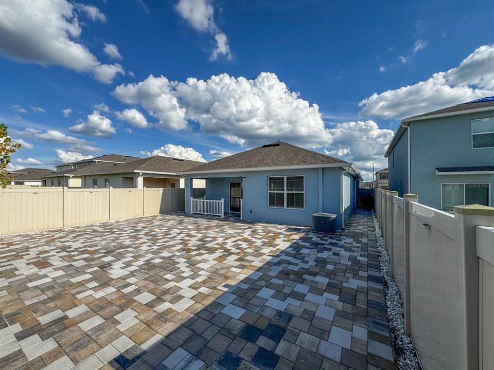 For Rent: $2,200 (3 beds, 2 baths, 1504 Square Feet)