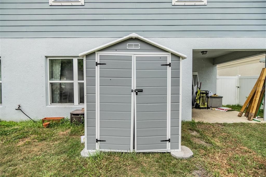 For Rent: $3,500 (4 beds, 2 baths, 2777 Square Feet)