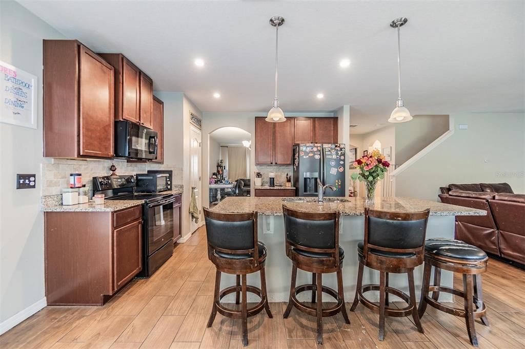 For Rent: $3,500 (4 beds, 2 baths, 2777 Square Feet)